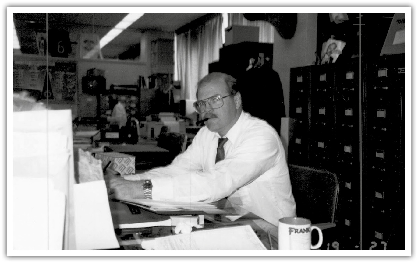 A photo of Detective Rick Jackson (aka Harry Bosch) at work in an office. 